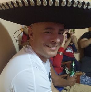 Meet your Posher, Victor